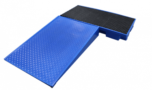 Rampe d'accès EMP PEHD DIBt 1200 x 800 mm | Rampe chimique robuste pour laboratoires et industries