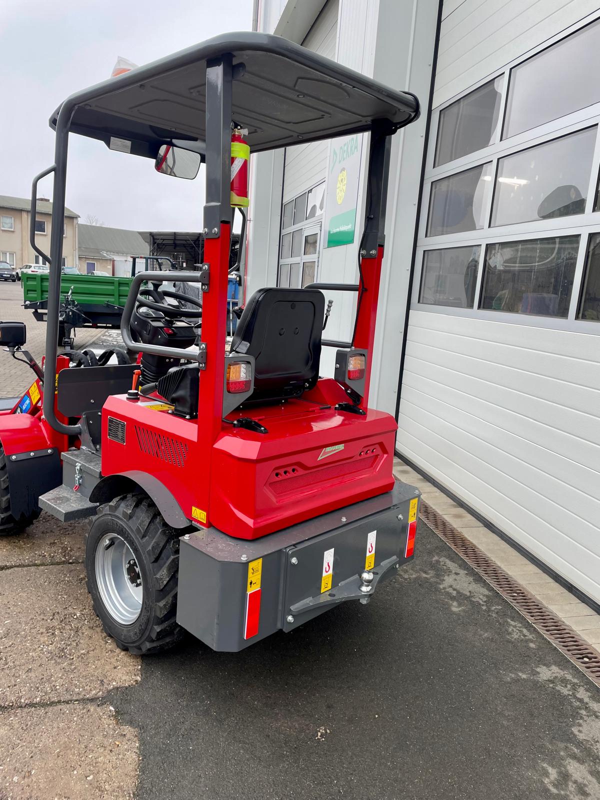 Elektro Radlader 604 – 650 kg Hubkraft | Zero Emission Allradlader