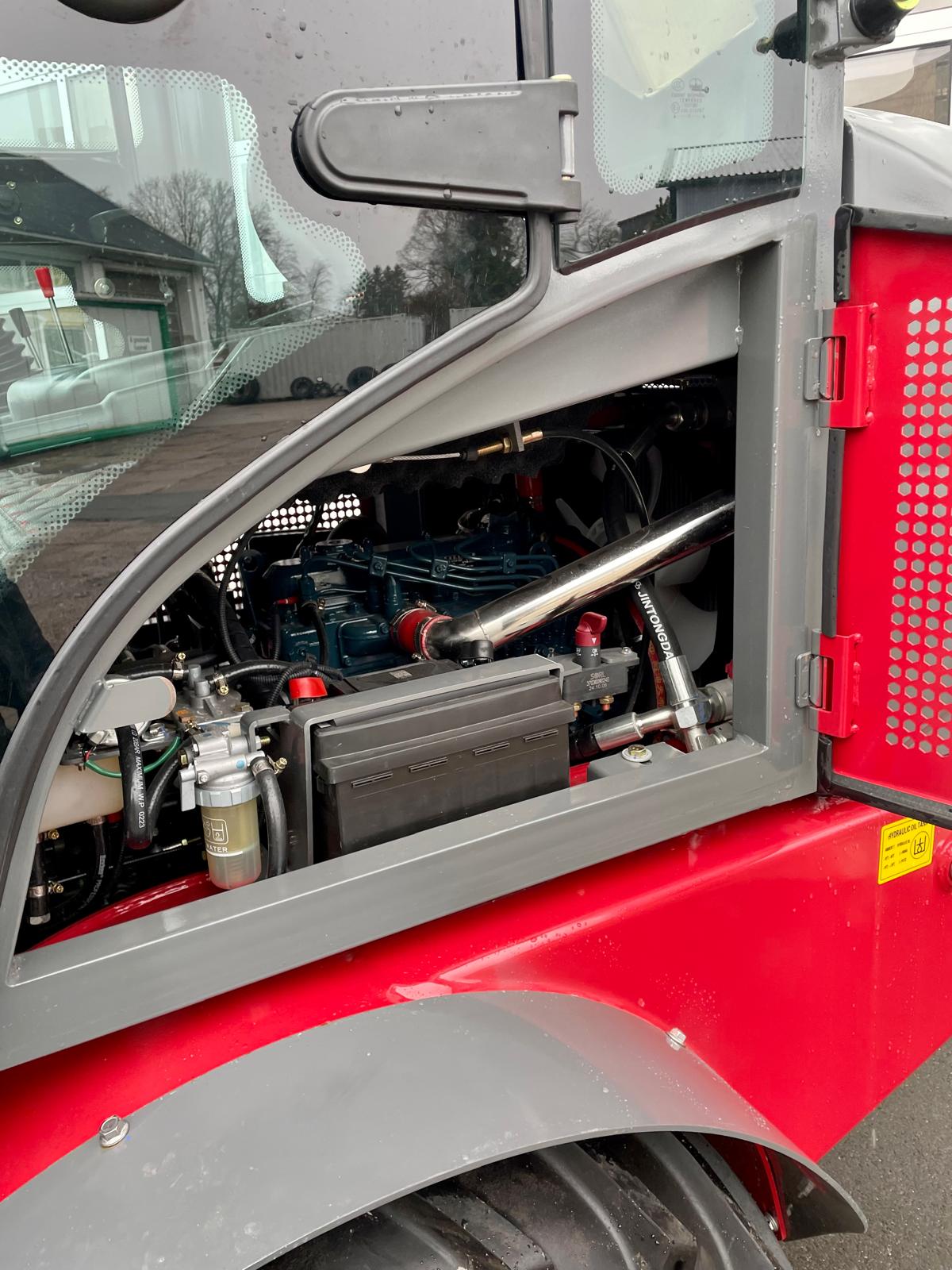 Telescopic wheel loader with cab & Kubota engine – 1200 kg rated load | Professional skid steer loader