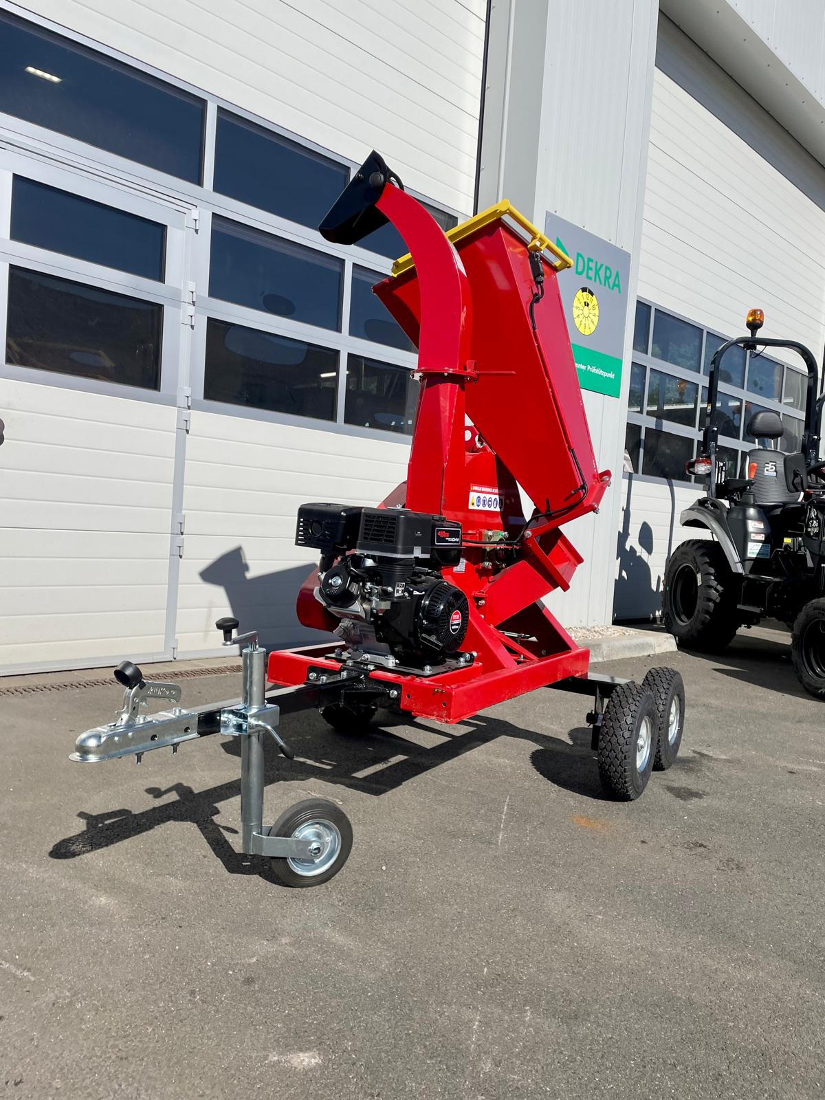 Remet RTS630 wood chipper, petrol engine, off-road – 100 mm disc chipper