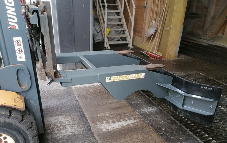 Bressel und Lade Gummischiebeschild