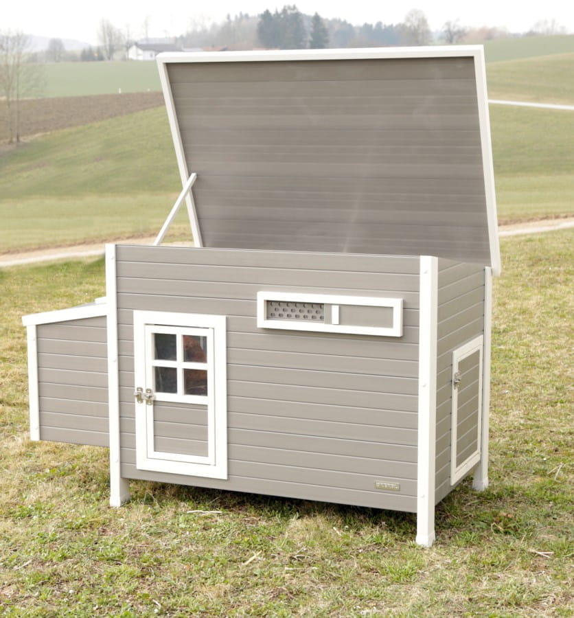 Plastic coop 137 × 73 × 83 cm – weatherproof, hygienic & durable for keeping chickens