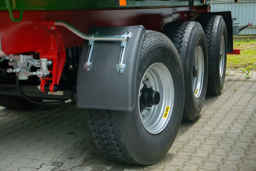 trailer axle,  dual tires,  mudguard,  steel rim,  heavy duty