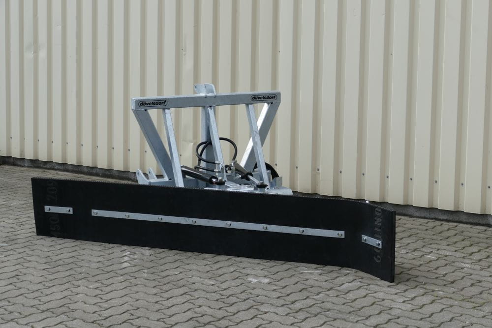 Düvelsdorf Gummischieber 2,60m schwenkbar 70° - Euroaufnahme / KAT 2 / Gabelzinken