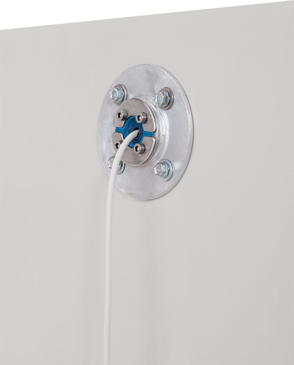 CEMO Kabeldurchführung für Akku-Lagerschrank