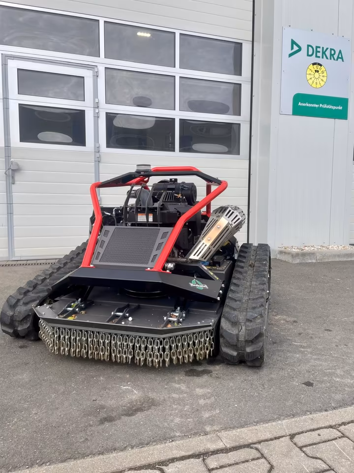 Herkules Raupenmäher mit Fernsteuerung – kompakter Böschungsmäher 24 PS für extreme Hanglagen