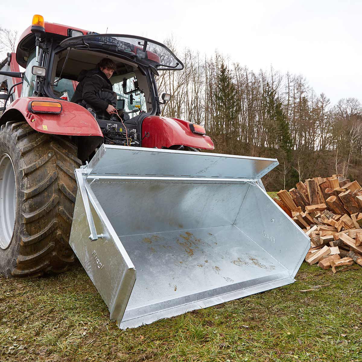 Godet arrière Fliegl, galvanisé mécaniquement | Attelage trois points | Qualité professionnelle