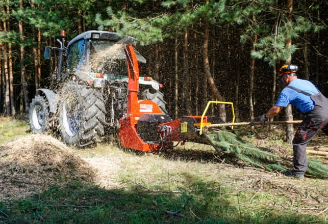 Remet RT-720R Wood Chipper – Professional disc chipper with hydraulic feed rollers | 170 mm wood thickness