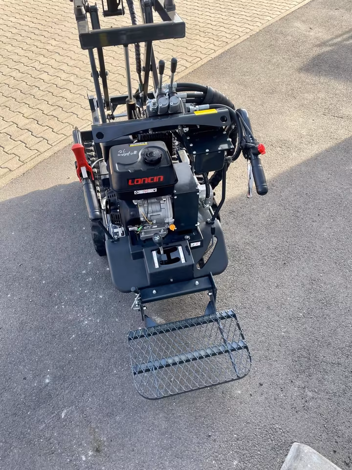 Raupendumper mit Hochentleerung 500 kg – 10 PS Benzinmotor, hydraulische Mulde, Profi-Dumper