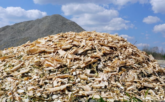 Remet RT-690R wood chipper – disc chipper with hydraulic feed rollers for wood up to 13 cm