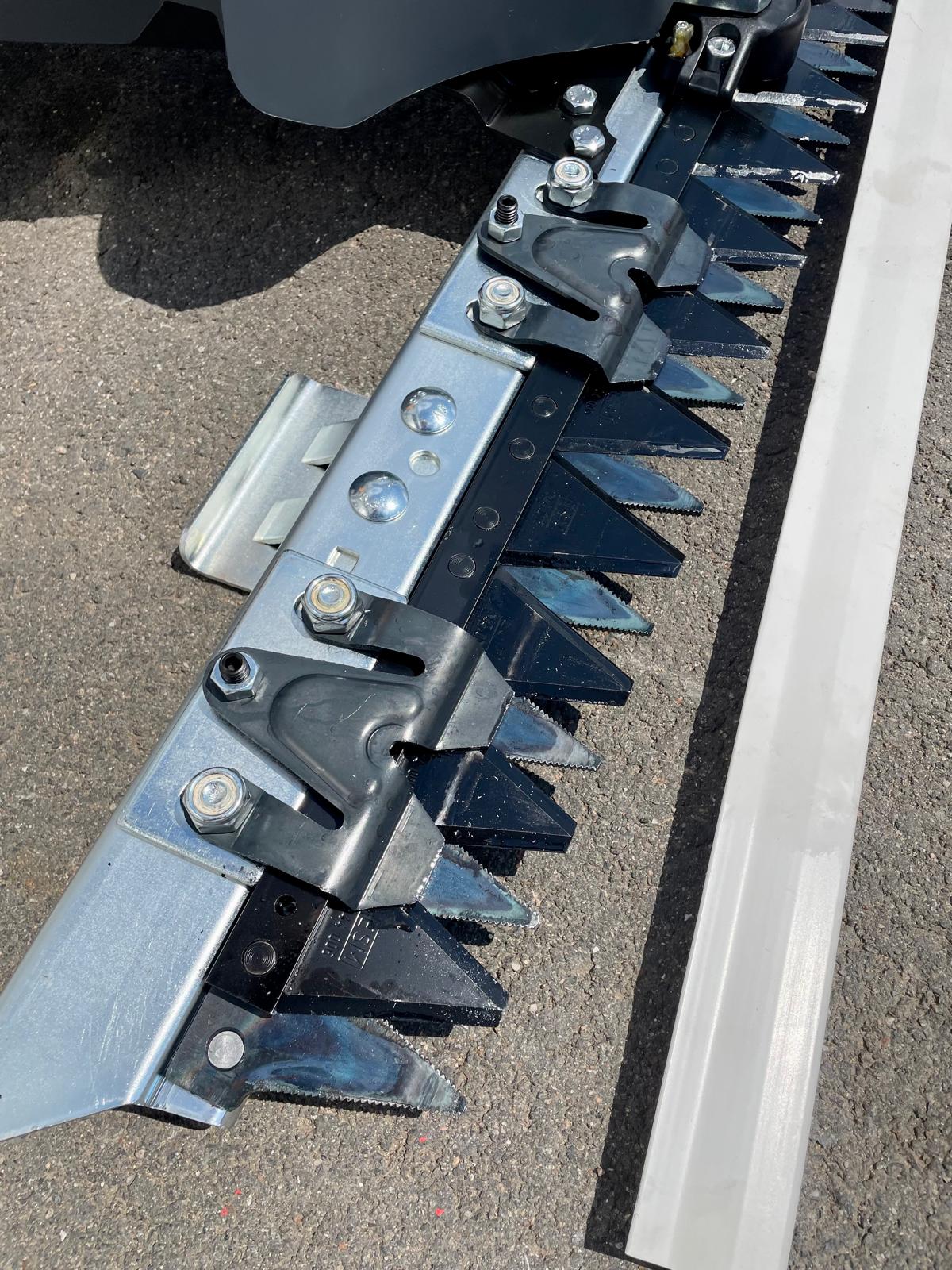Stiga Balkenmäher 87 cm Schnittbreite | 123 cm³ OHV-Benzinmotor | 3,45 PS | ReadyStart | 1-Gang-Radantrieb | Lasergeschliffenes Messer