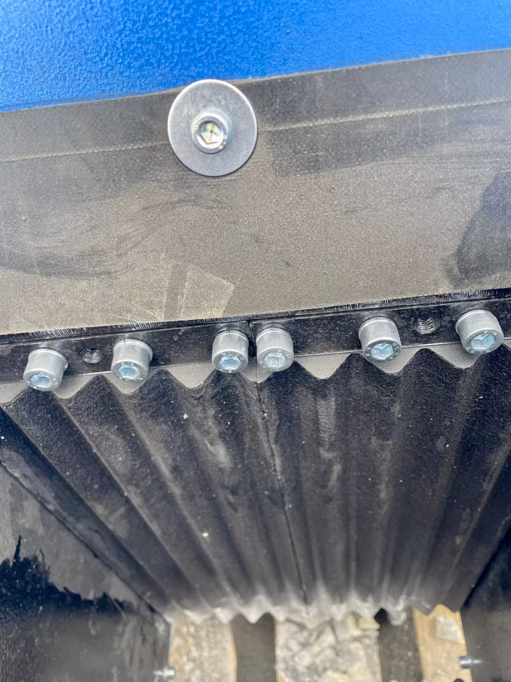 Anhänger Backenbrecher Bizon 450 - Benzinmotor 18PS