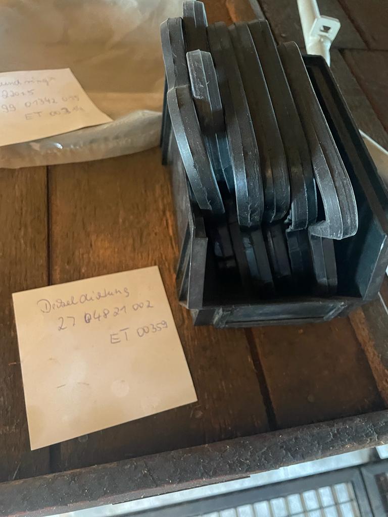 ET00359 DECKELDICHTUNG F. ZYLINDERKOPFHAUBE 27 04821 002