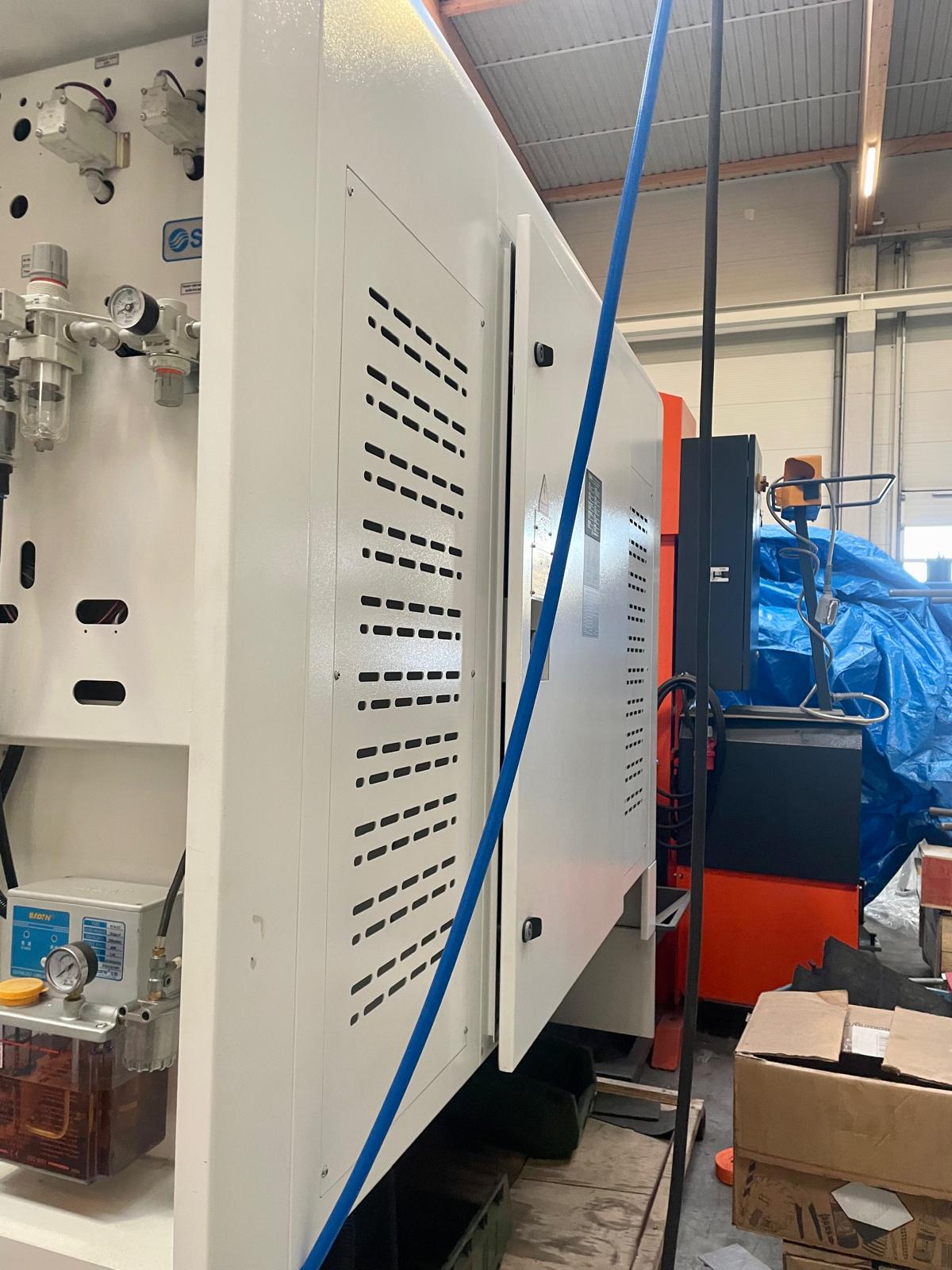 Elmag CNC machining center S650-CNC – SIEMENS 828D control, 24-position tool changer