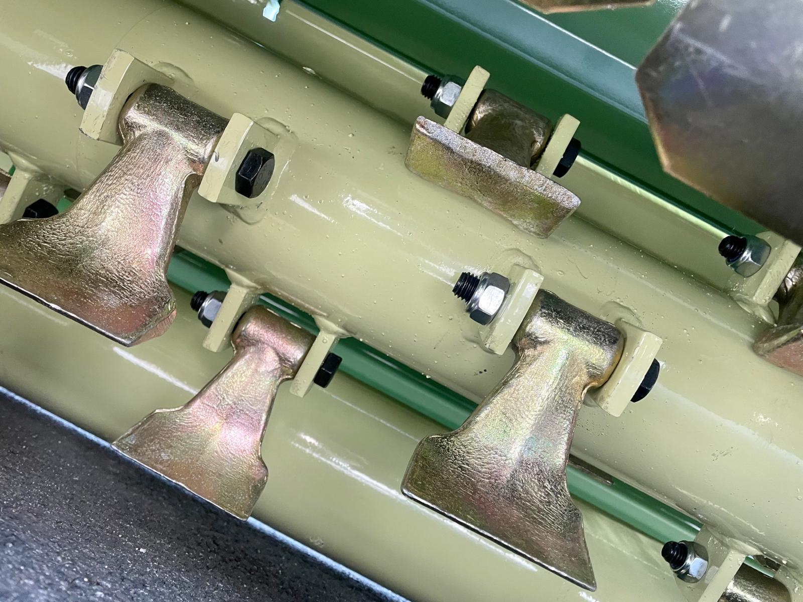 Stark Mulcher KDX 240 Profi + with hydraulic side adjustment