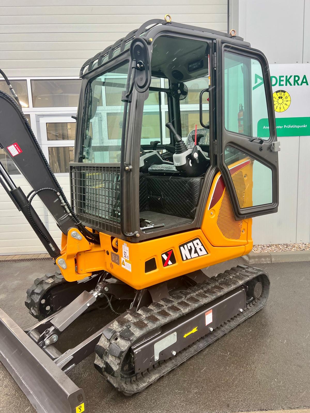 Bagger / Minibagger Rhinoceros XN28