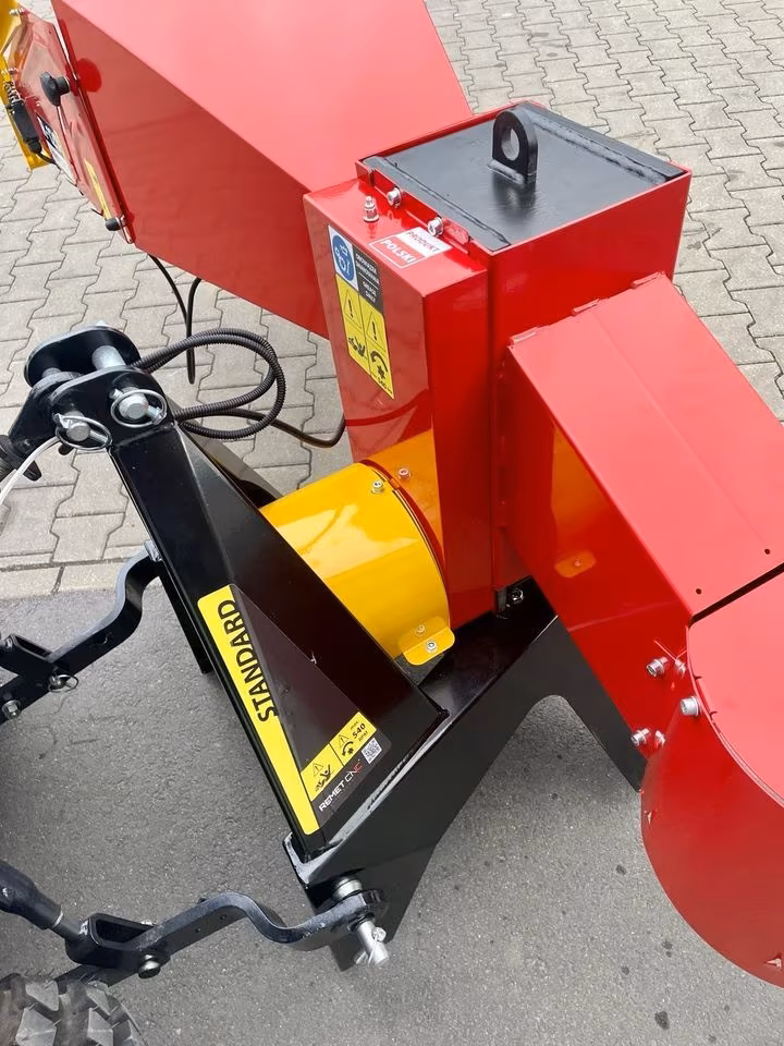 Remet CNC Holzhacker R120 Zapfwelle - bis 120mm Aststärke