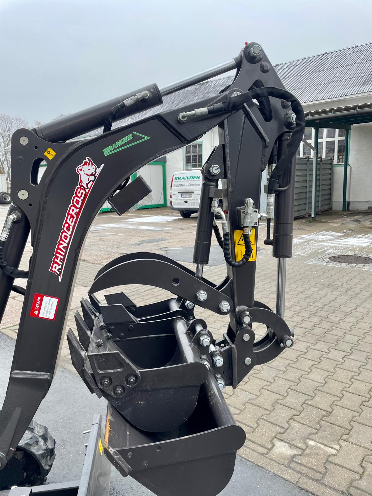 Minibagger Rhinoceros XN12-09 – Kubota Motor, 0-Heck, Verstellfahrwerk, 3 Löffel