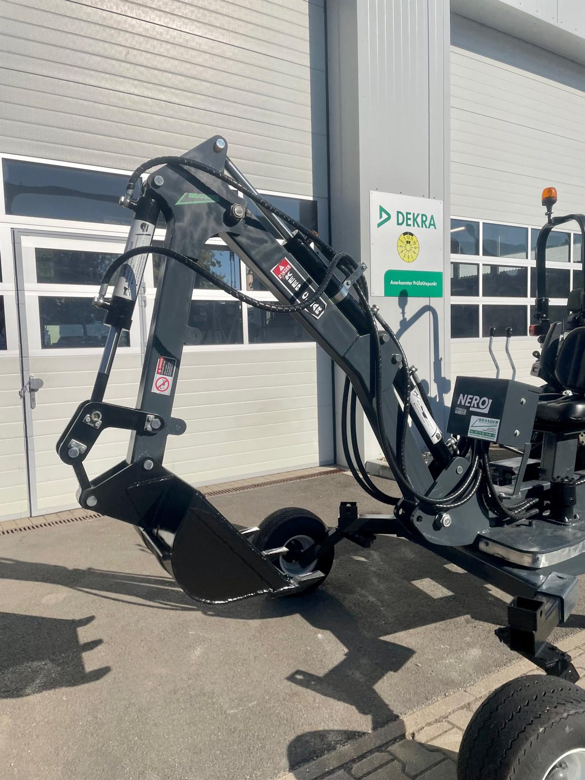 Schreitbagger Nero 580 kg | 15 PS Loncin Benzinmotor | 360° Schwenkbereich | E-Start