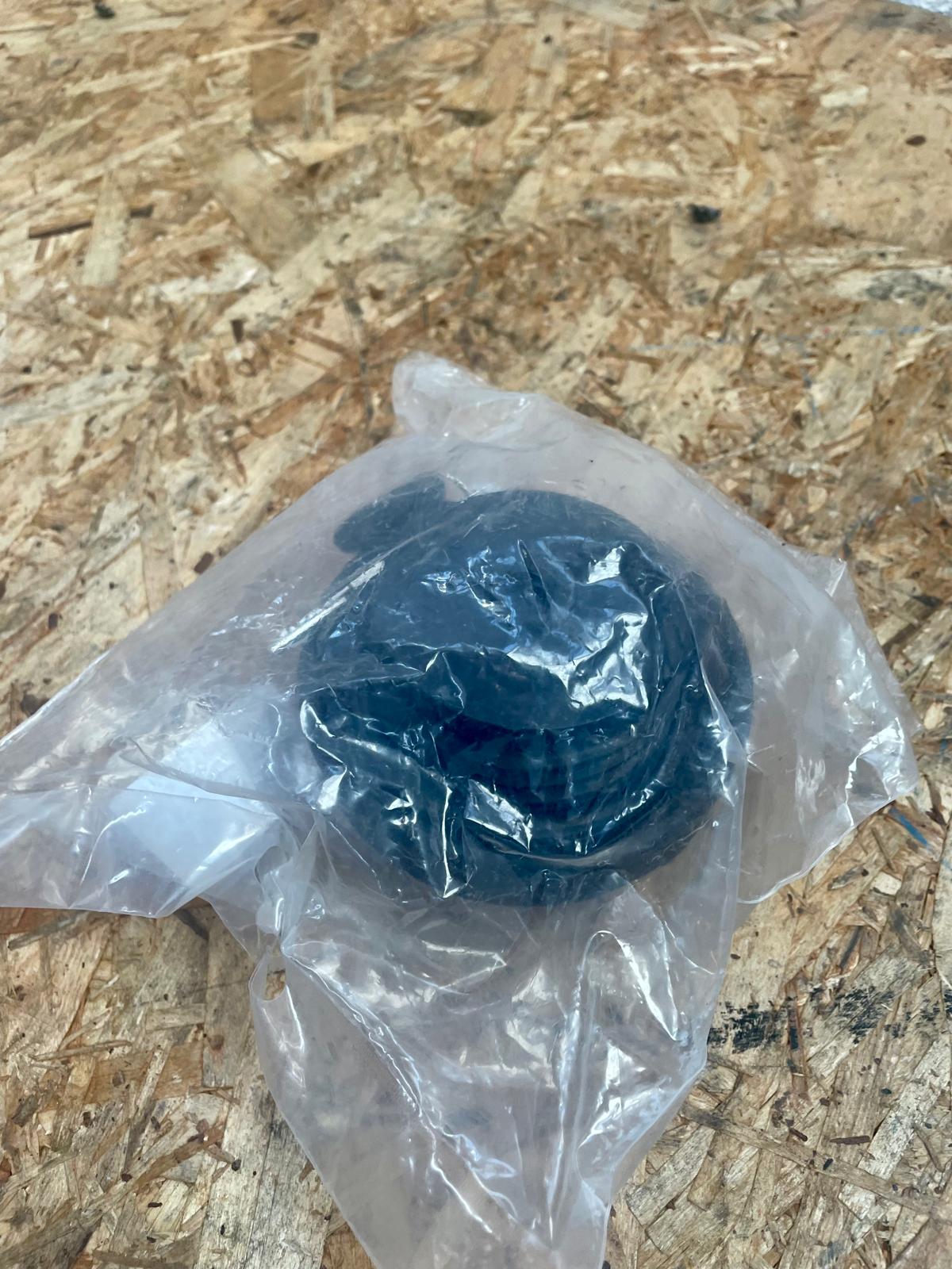 E040289 Valtra Tankdeckel - V37528400