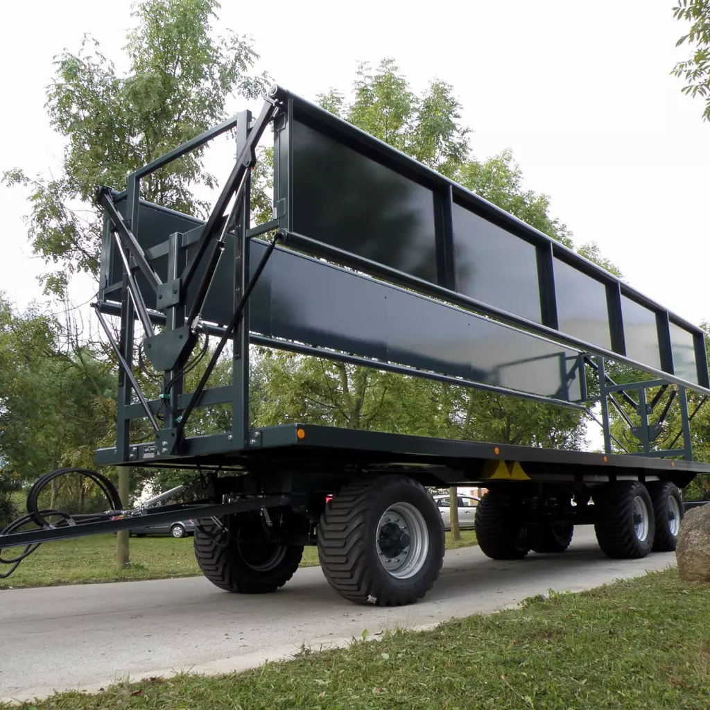 Conow bale transport wagon BTW 24 V9 – 24 t bale wagon with hydraulic locking mechanism