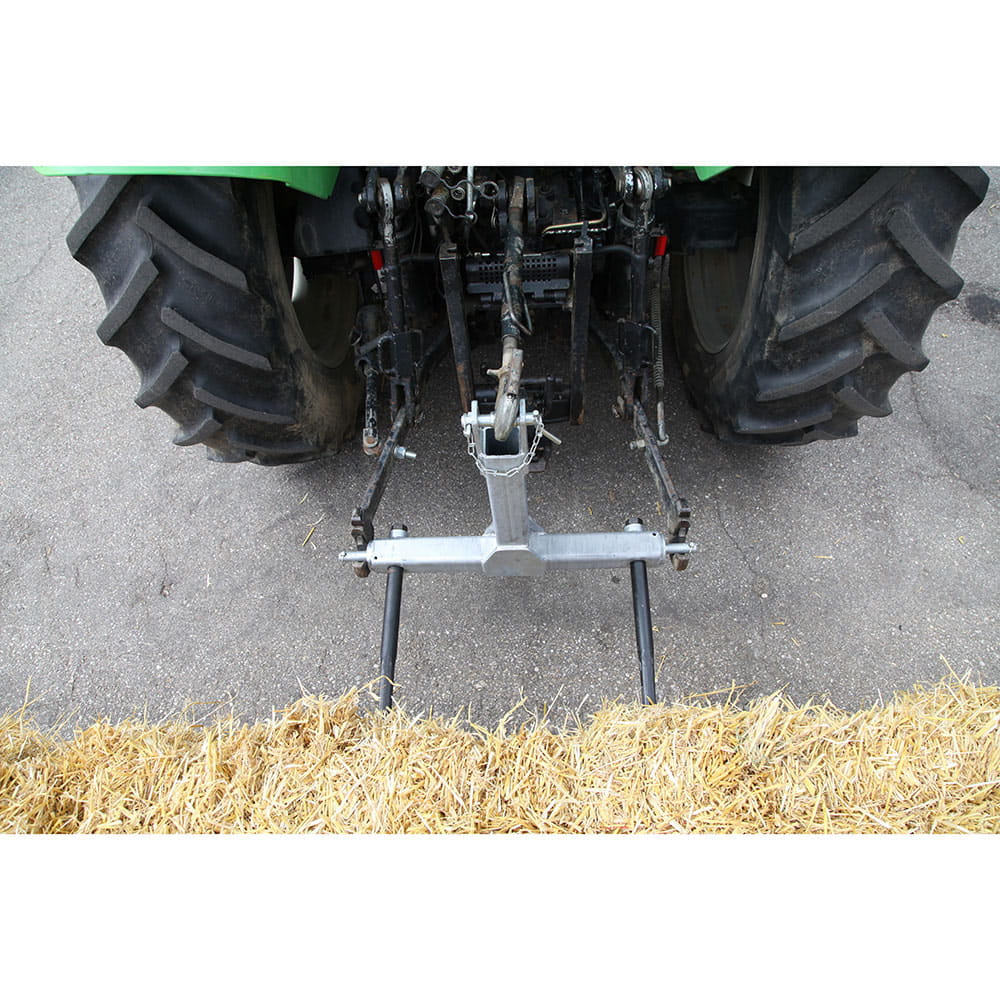 Fliegl Ballentransportgerät mit Dreipunktaufnahme Kat. 2 – Frontladerzinken 810 mm