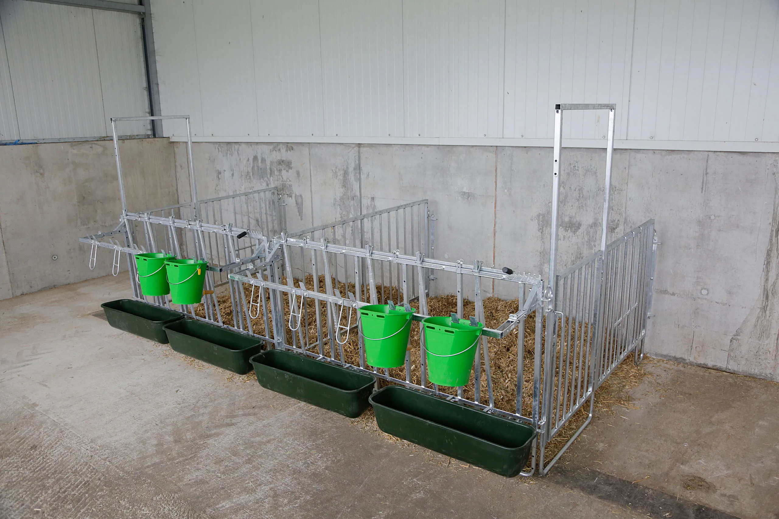 Troghalter für Langfuttertrog zum Einhängen – passend für CalfHouse Premium XL & XXL