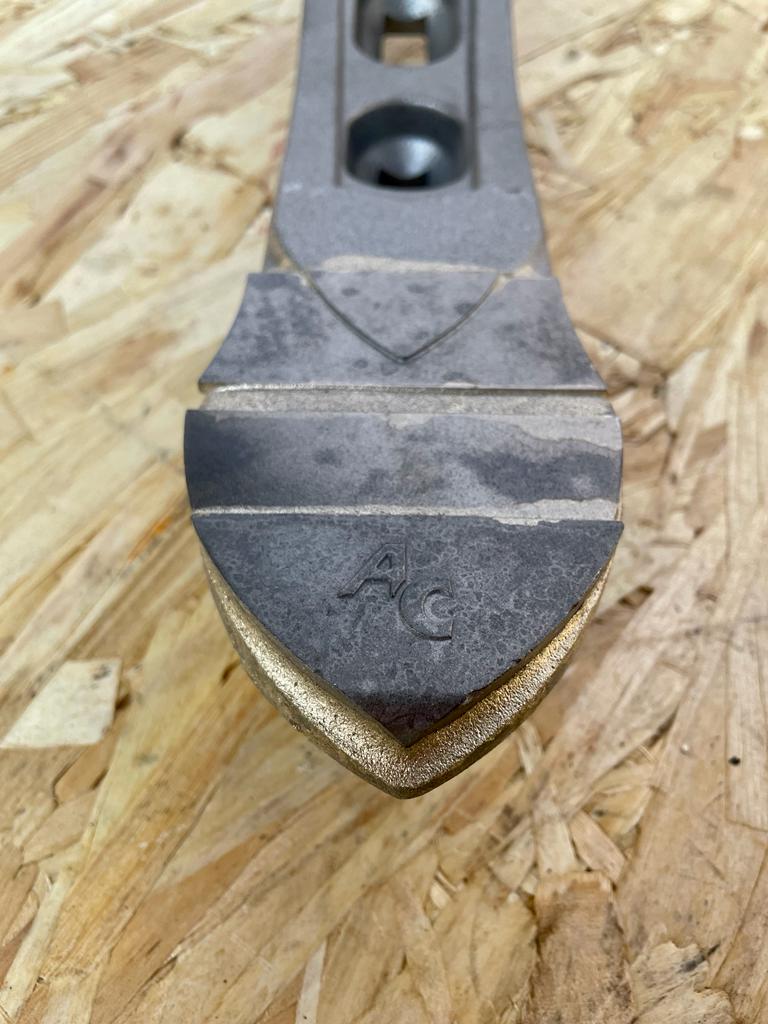 AC Scharspitze universel