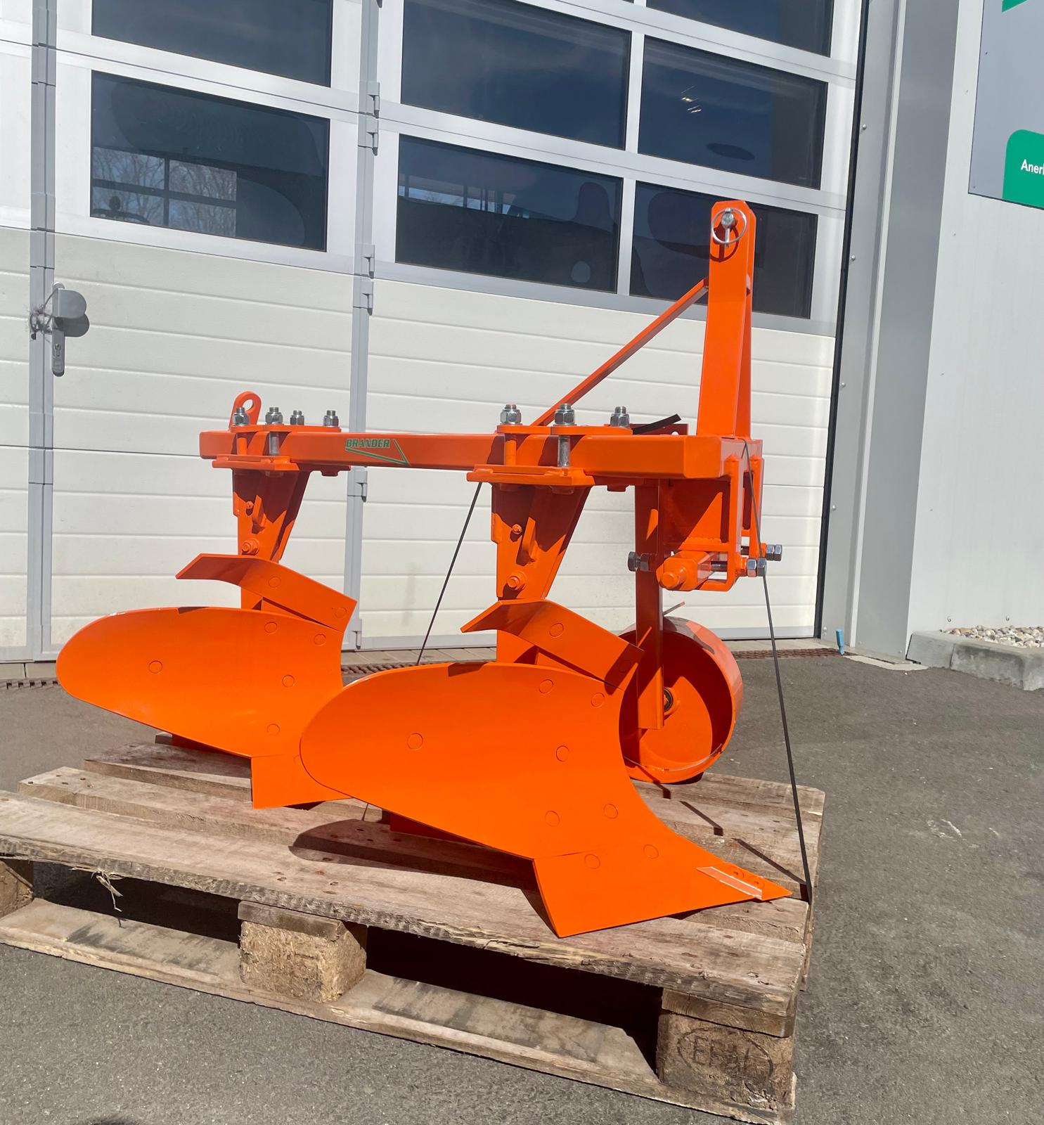 BRANDER Zweischarpflug Vollschar - KAT 1 / ab 16PS