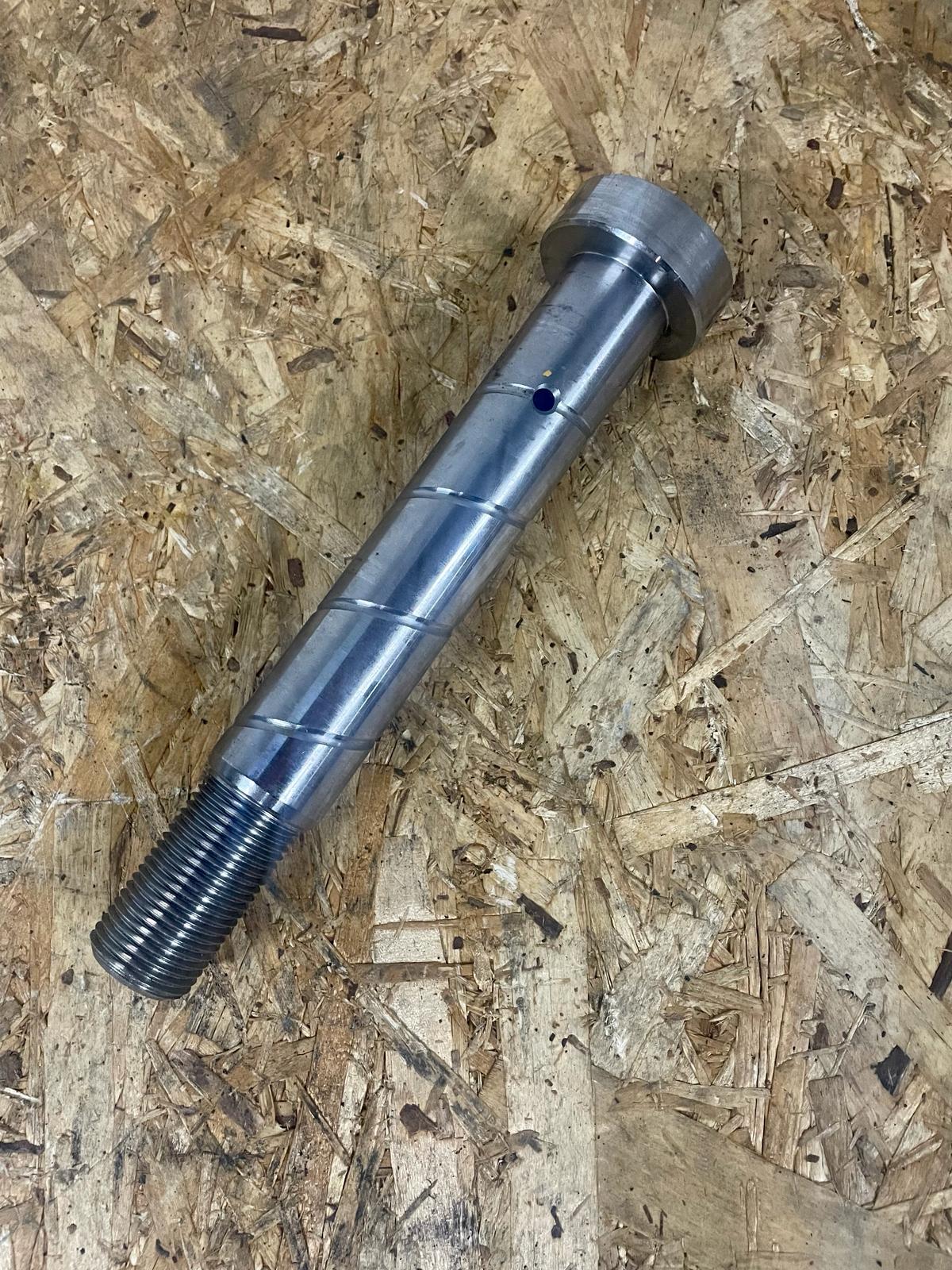 E037299 Joskin Zuggabelbolzen 28x142 - 67951297 / 3467951297