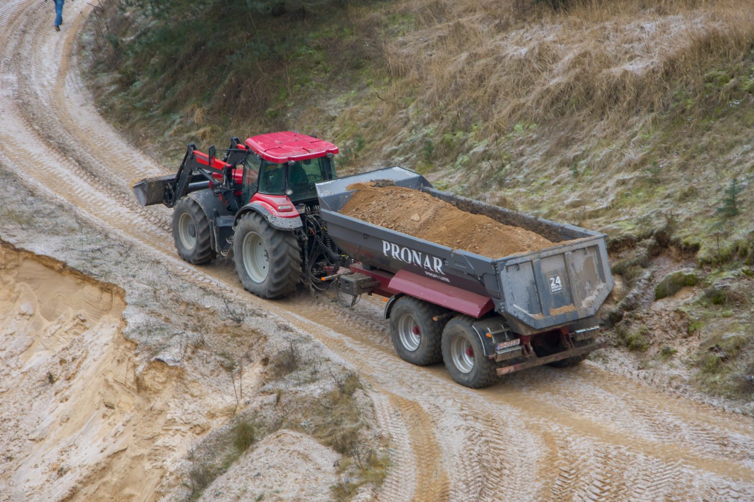 Traktor,  Muldenkipper,  Erdreich,  Bauwesen,  schwere Ausrüstung