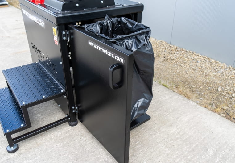 REMET CNC Technology Shredder 5,5kW mit 300x200mm Arbeitskammer für Recycling und Kunststoffzerkleinerung