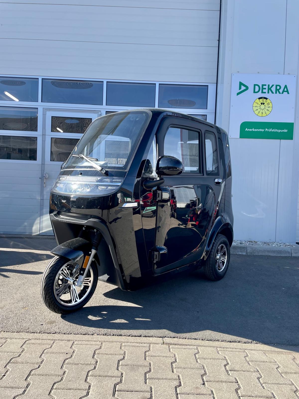 LWM cabin scooter, two-seater – 25 km/h or 45 km/h electric vehicle L2e
