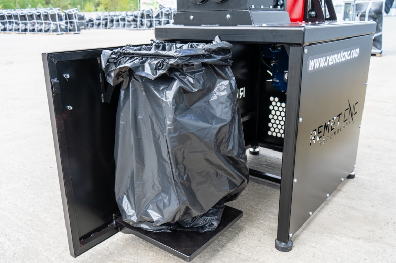 REMET CNC Technology Shredder 5,5kW mit 300x200mm Arbeitskammer für Recycling und Kunststoffzerkleinerung