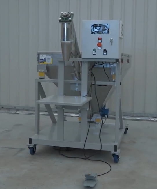 Stainless steel screw feeder 400 L – Precision dosing system for bulk materials (0.75 kW, 230 V)