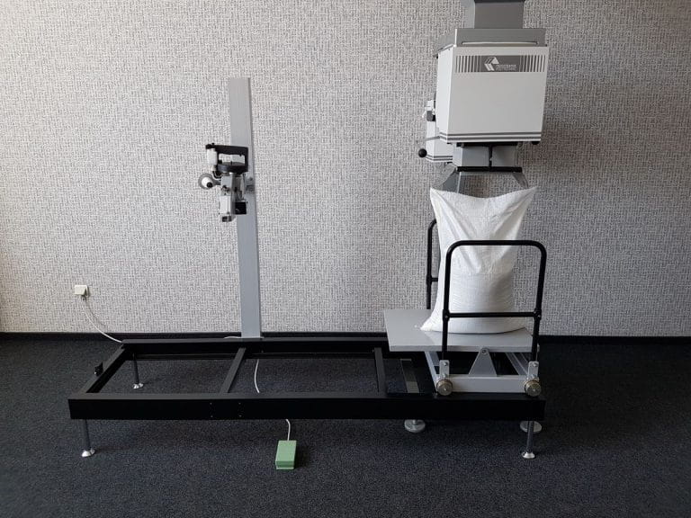 Transport trolley for packaging lines – Automatic bag transport & unloading