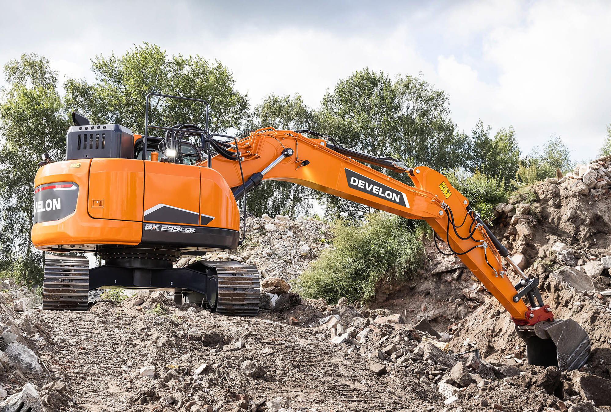 Raupenbagger Develon DX235LCR-7