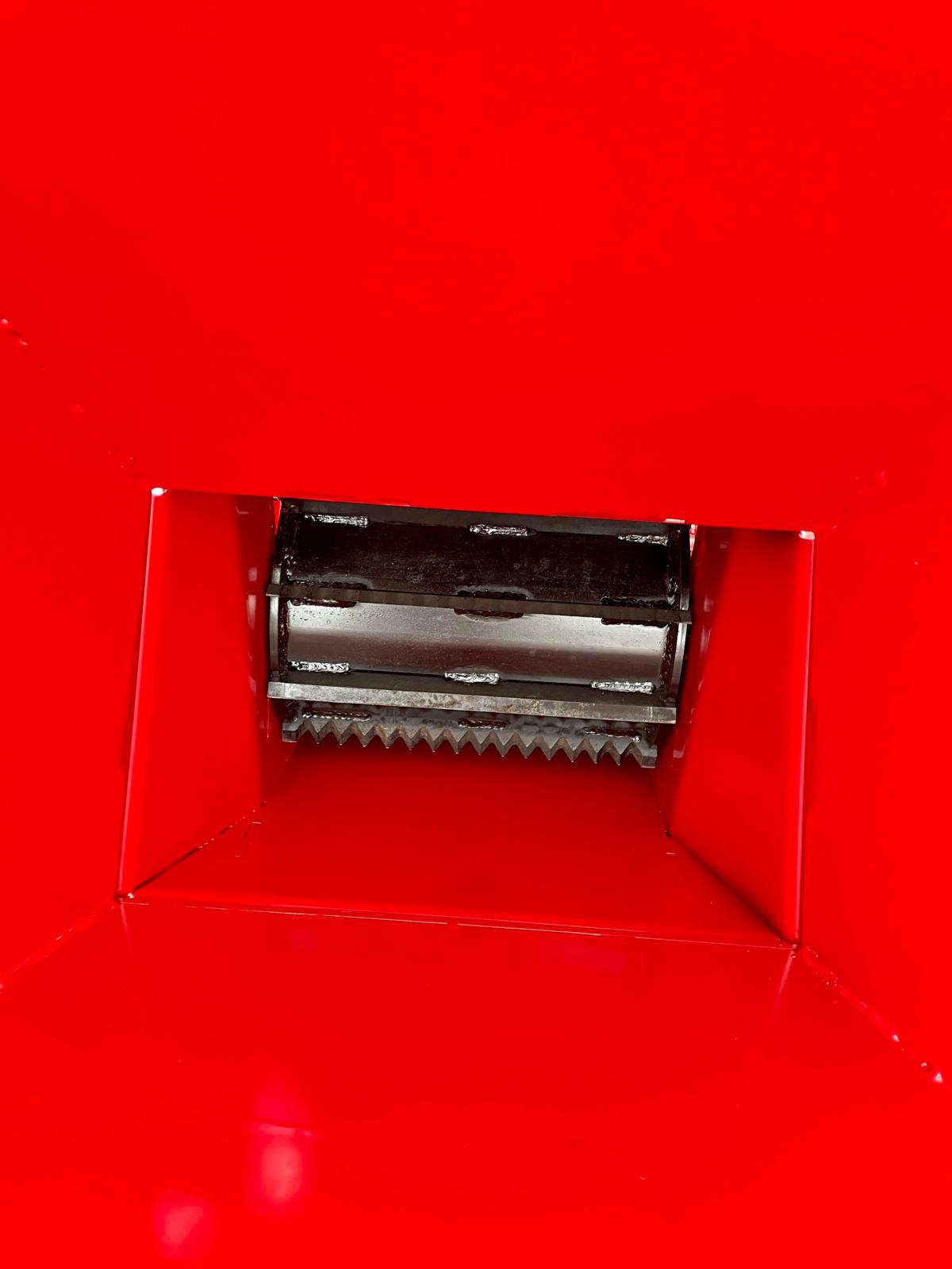 BRUGGER HX16 Pro wood chipper with petrol engine - road legal