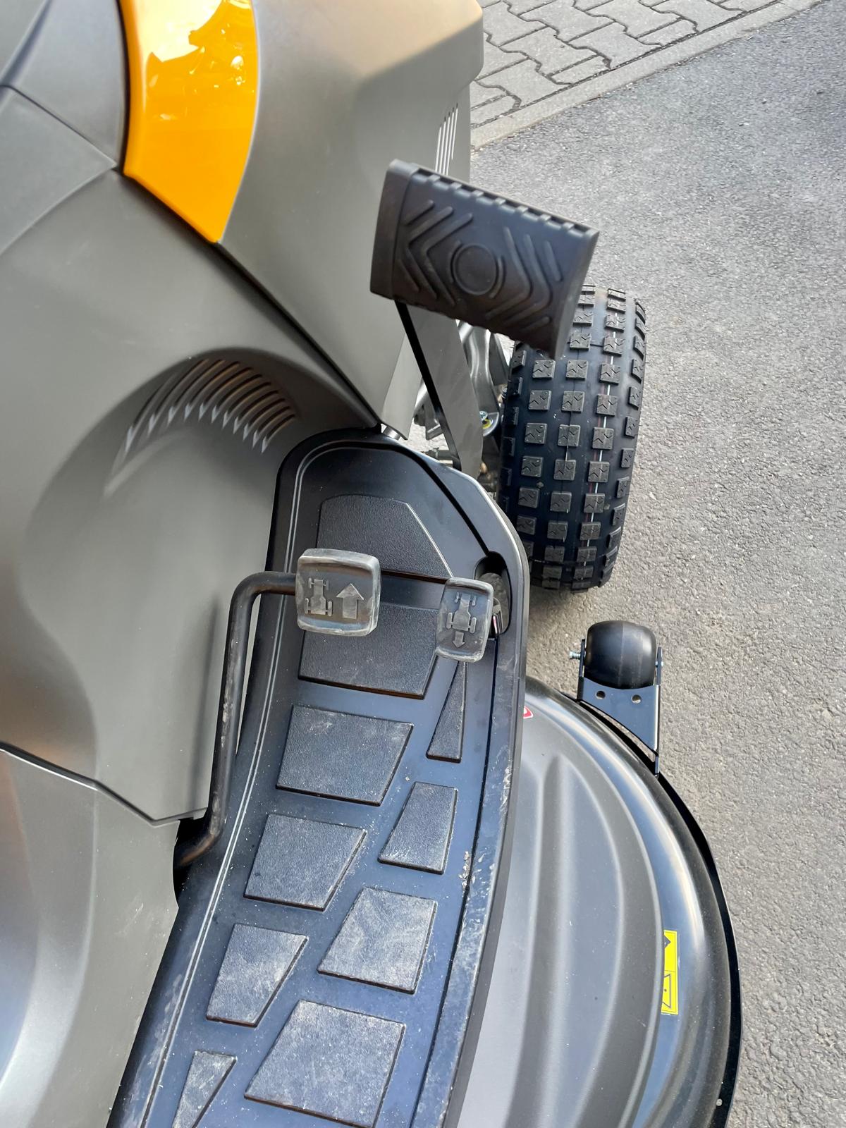 STIGA Estate 9122 WX Allrad Rasentraktor – 122 cm – 24,4 PS Honda GXV 690 – 4WD Hydrostat