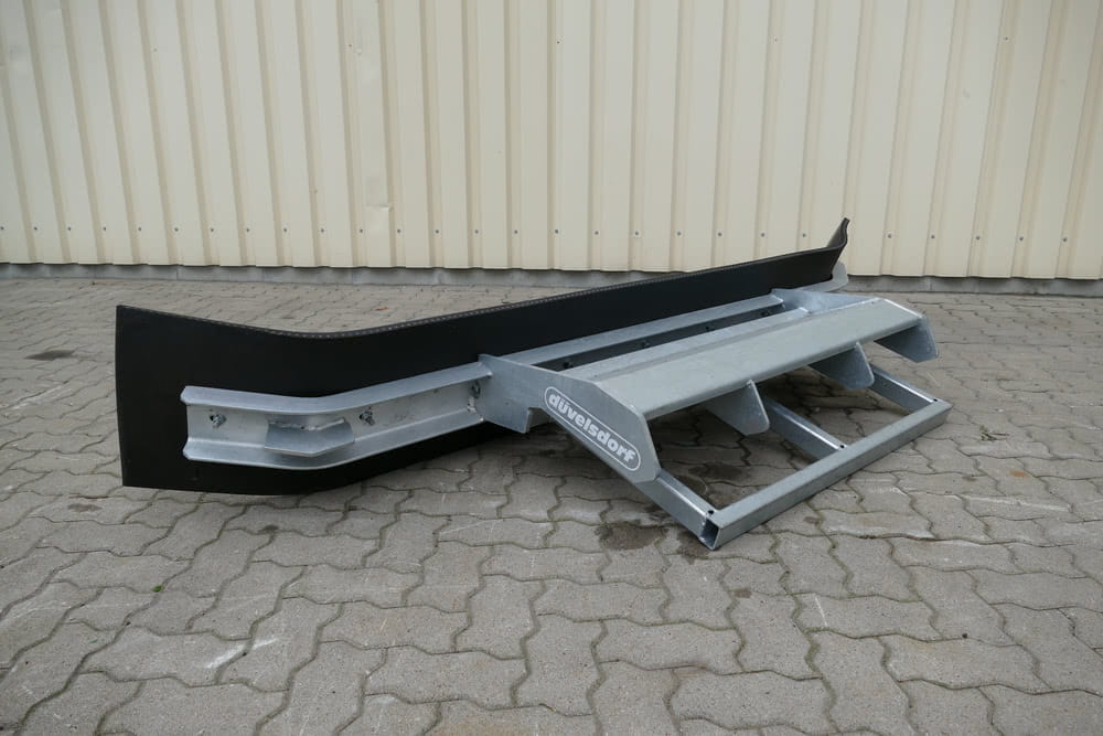 Düvelsdorf Gummischieber 2,60m - Greifschaufelaufnahme