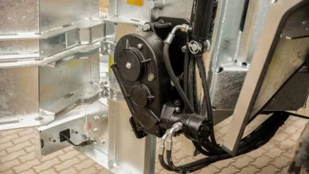 Cynkomet Miststreuer 14 t, S355-Aufbau, hydraulischer Kratzboden