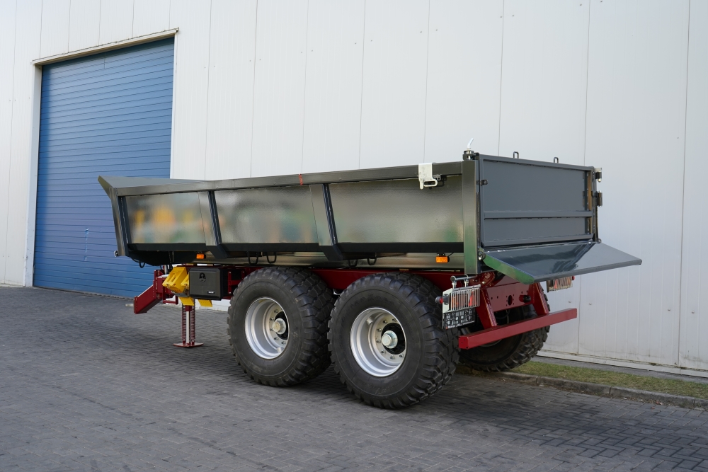 dump trailer, off-road trailer, double axle, metal container, towed vehicle