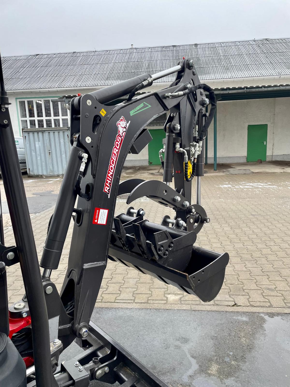 Minibagger Rhinoceros XN12-09 – Kubota Motor, 0-Heck, Verstellfahrwerk, 3 Löffel