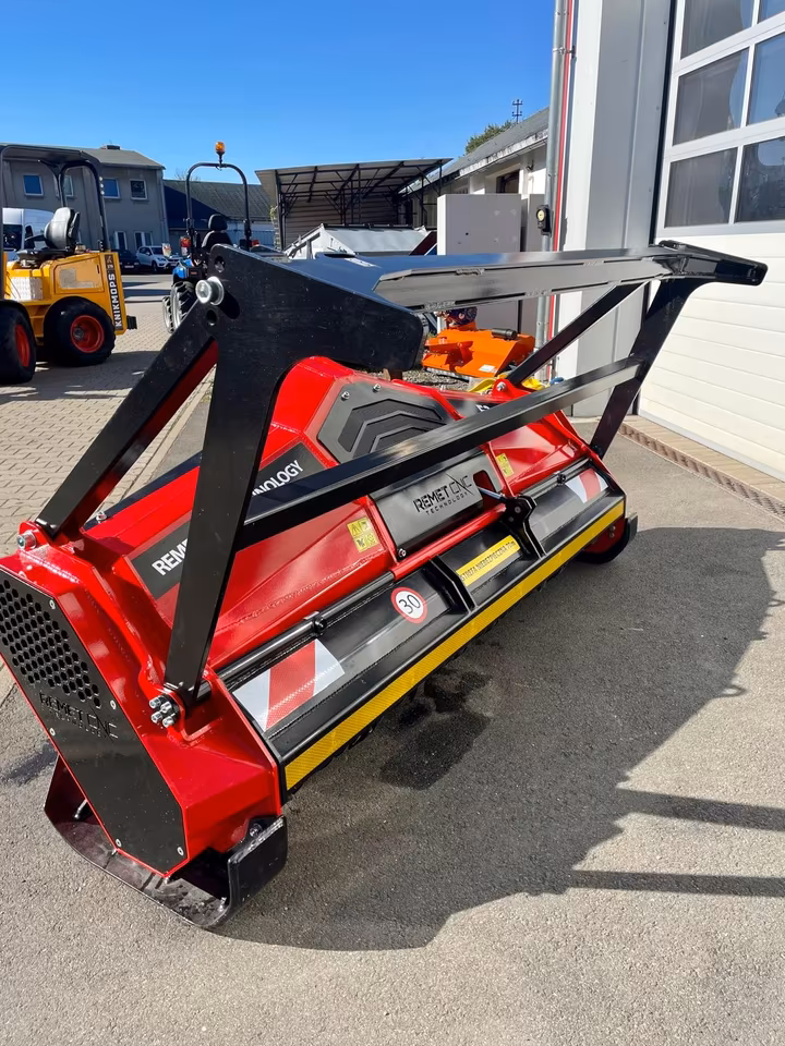 Remet CNC Forestry Mulcher F3-200 – Professional Mulcher 2000 mm | Forestry & Agriculture