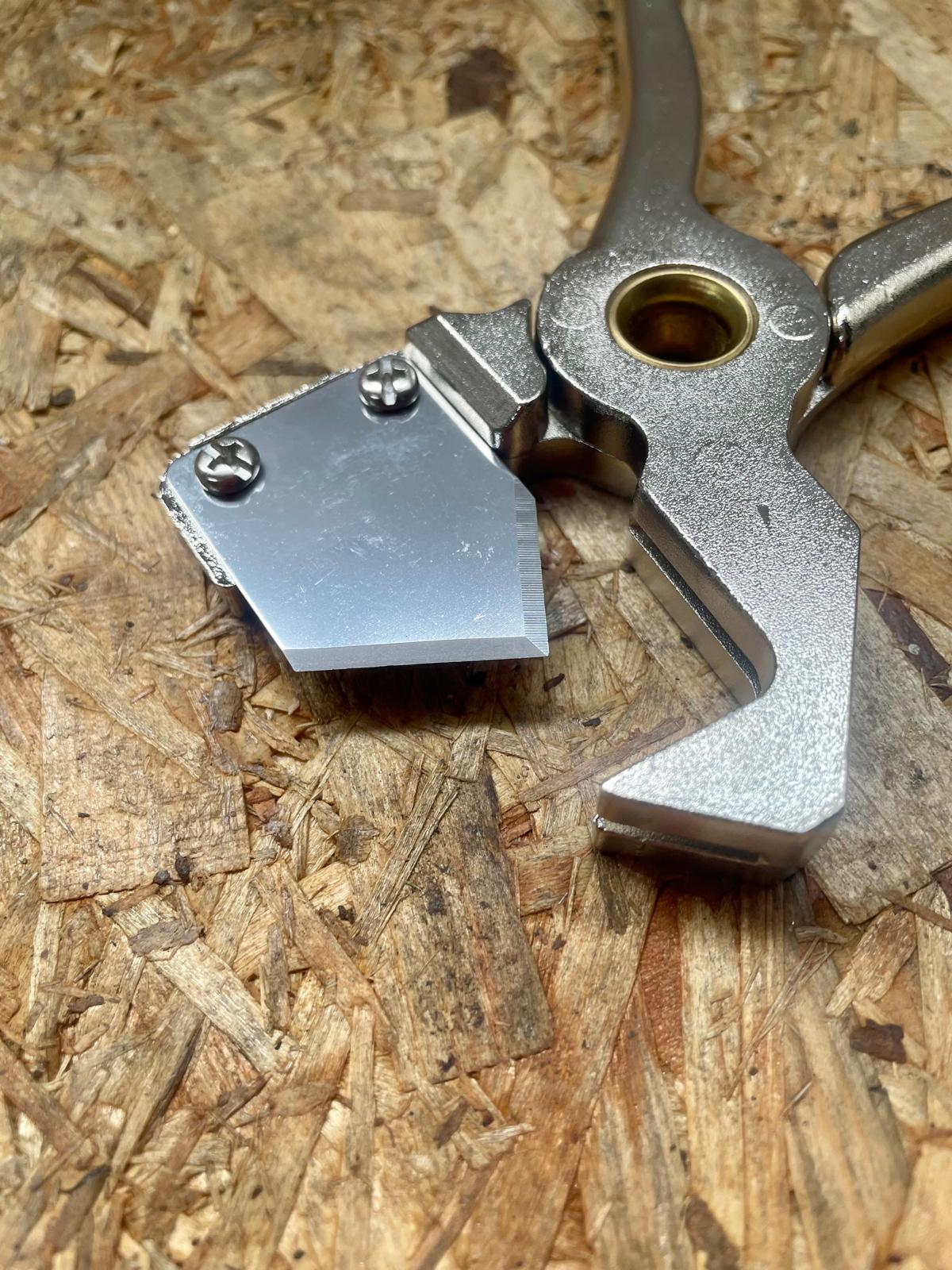 Raufoss cutting pliers for polyamide pipe Ø 4 - 22 mm