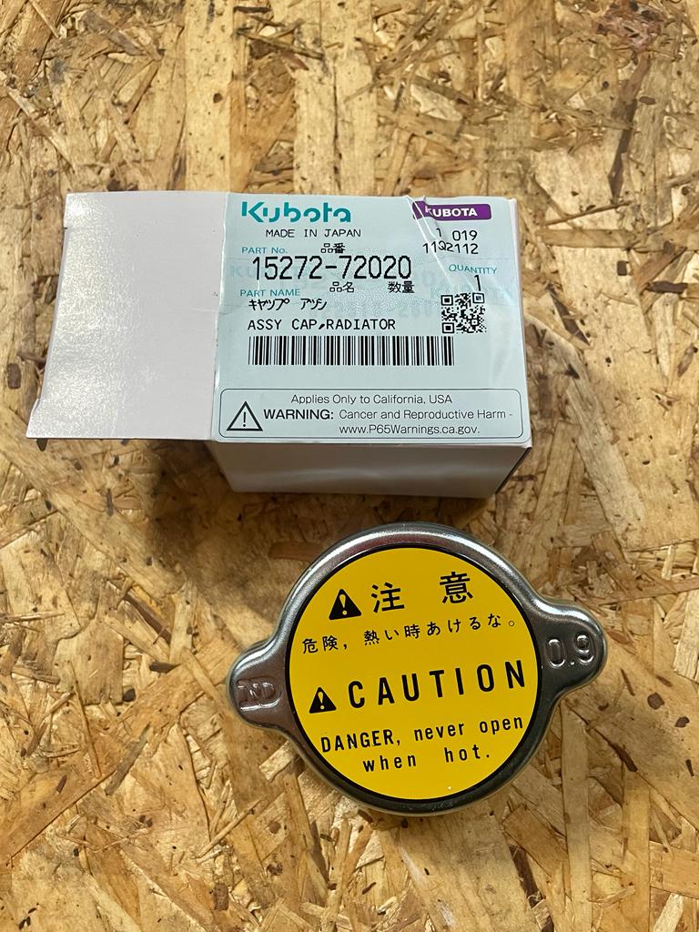 BL14045 Kubota Kühlerdeckel - 15272-72020