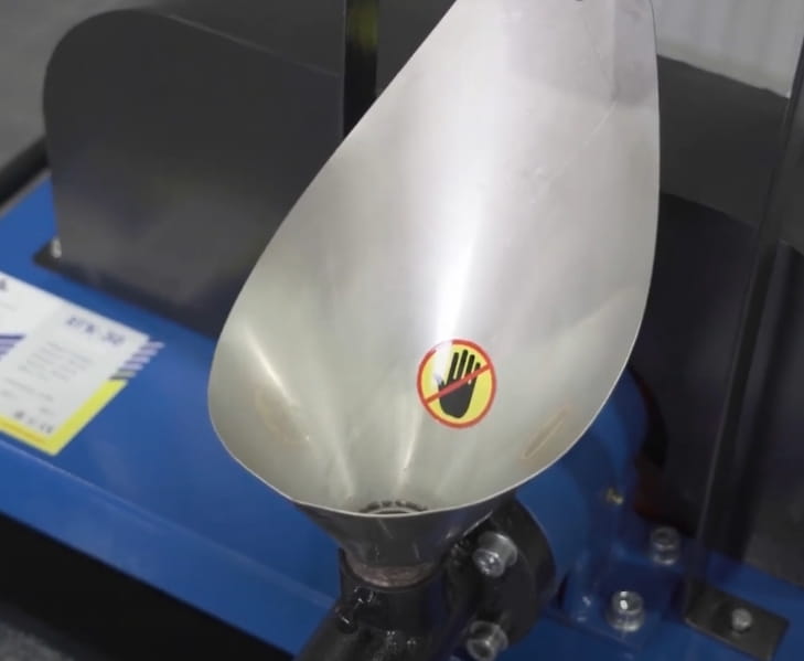 Getreideextruder 25 kg/h – Anschluss 230V / 4kW