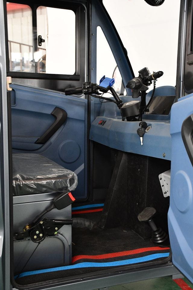 Elektro Kabinenroller MEGA