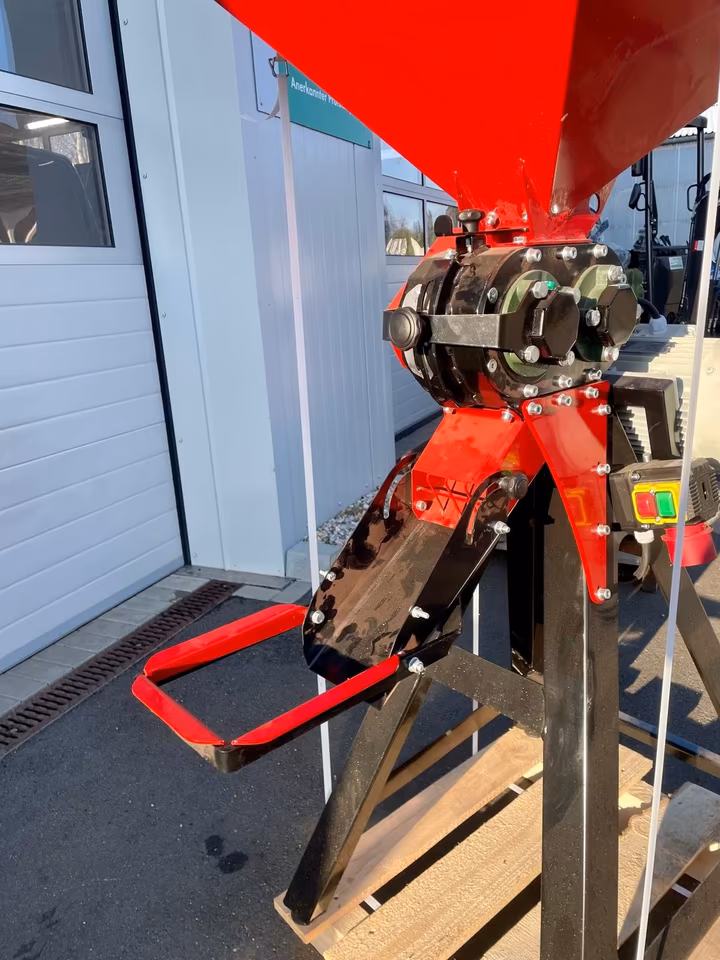 Remet CNC GX100 grain mill - stepless adjustment