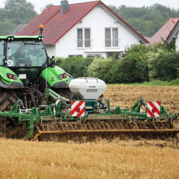 Epandeur pneumatique Lehner Vento 8 - 120L